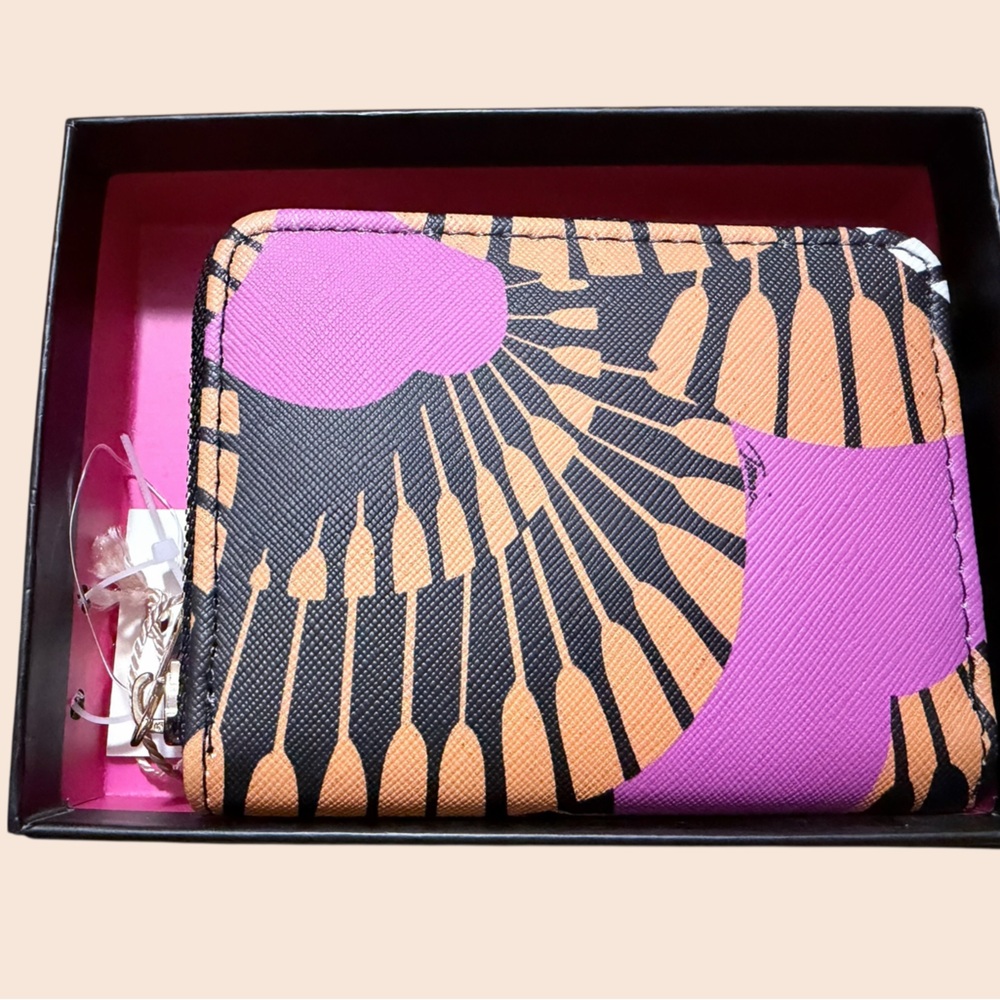 🌼💜NWT TRINA TURK Stylish Black and Purple Women's Wallet